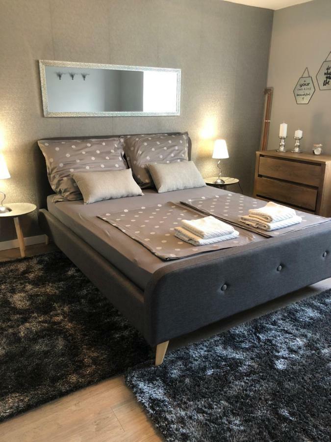 Park Apartment